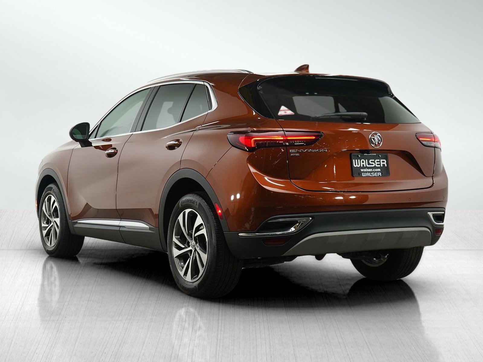 Used 2022 Buick Envision Essence w/ Technology Package I image 3