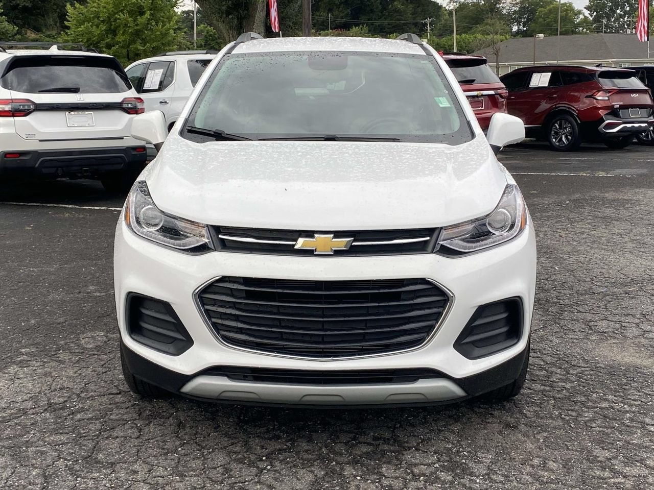 Used 2022 Chevrolet Trax LT w/ Driver Confidence Package AWD/4WD image 2