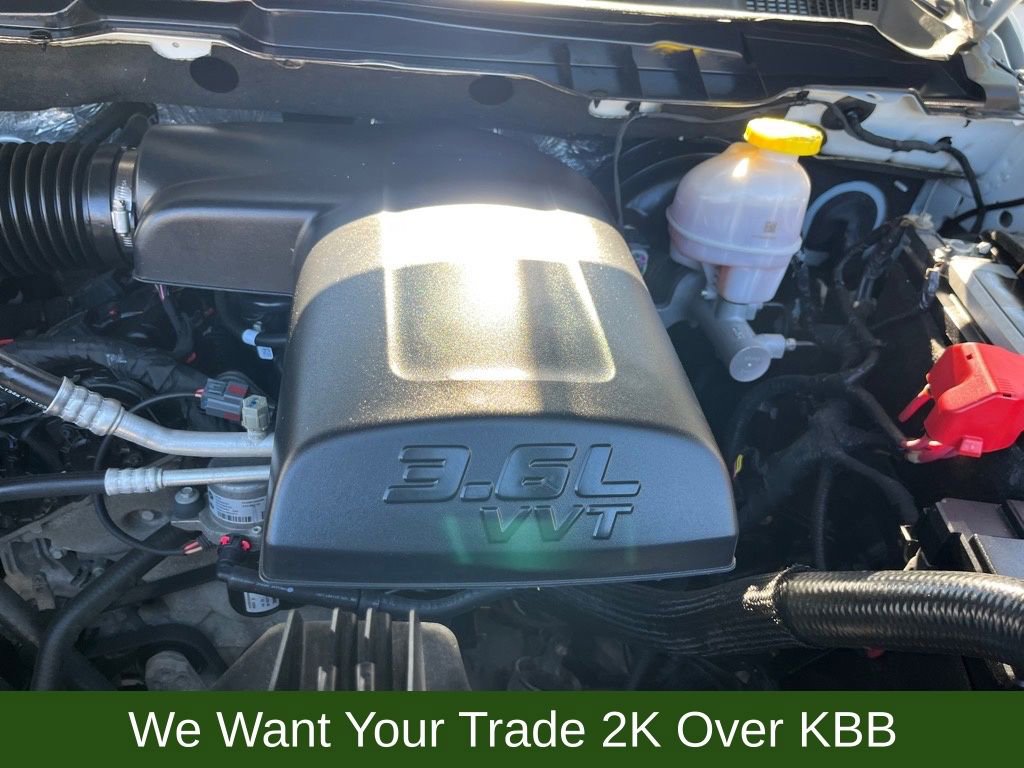 Used 2023 RAM 1500 Classic SLT AWD/4WD image 30