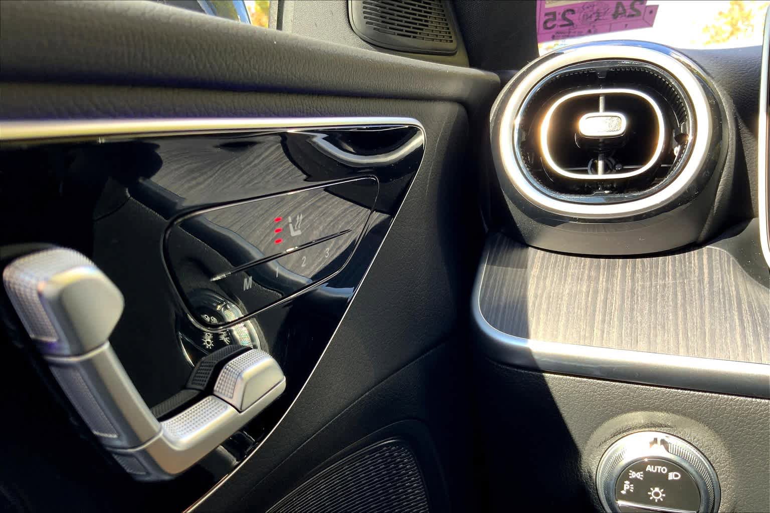New 2025 Mercedes-Benz C 300 4MATIC Sedan image 24