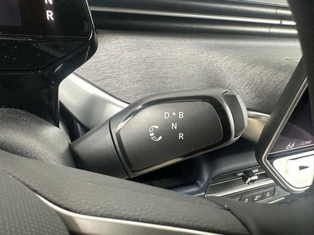 New 2025 Volkswagen ID. Buzz Pro S RWD image 27