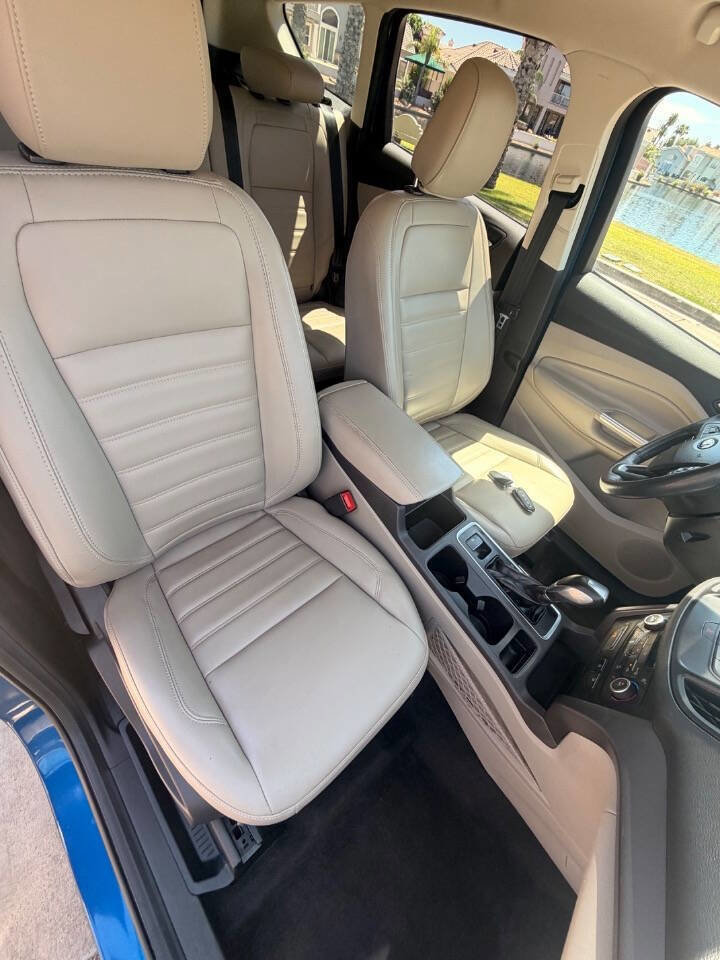 Used 2019 Ford Escape SEL FWD image 20