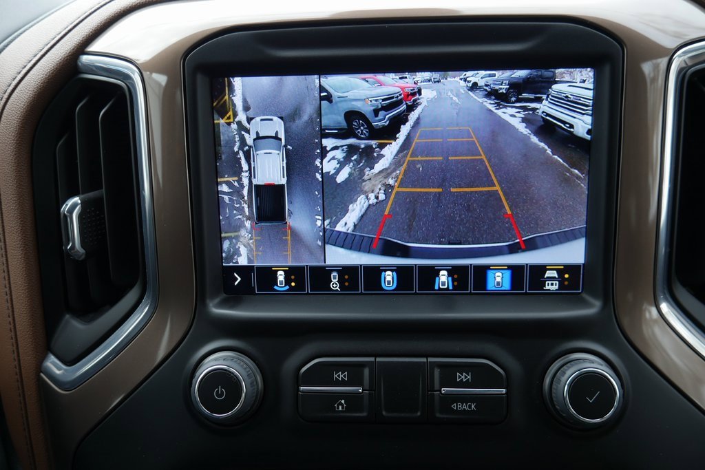 Used 2023 Chevrolet Silverado 2500 High Country w/ Technology Package image 18