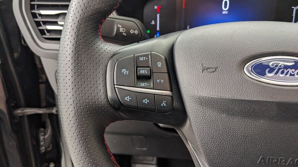 Certified 2023 Ford Escape ST-Line w/ Tech Pack #1 image 32