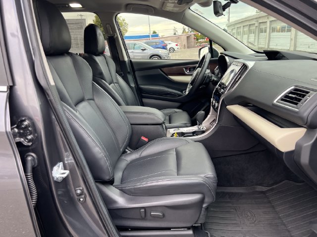 Used 2022 Subaru Ascent Touring AWD/4WD image 9