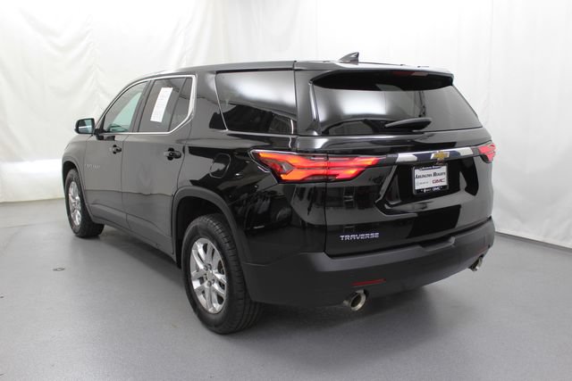 Used 2022 Chevrolet Traverse LS FWD image 9