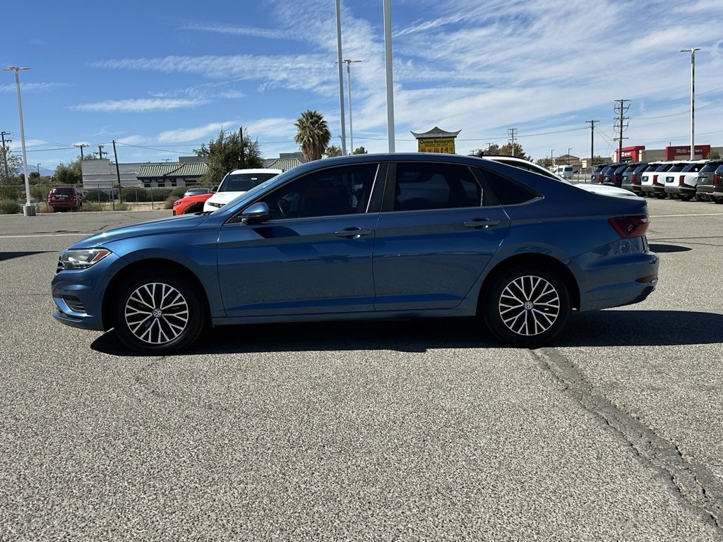 Used 2020 Volkswagen Jetta SE image 3