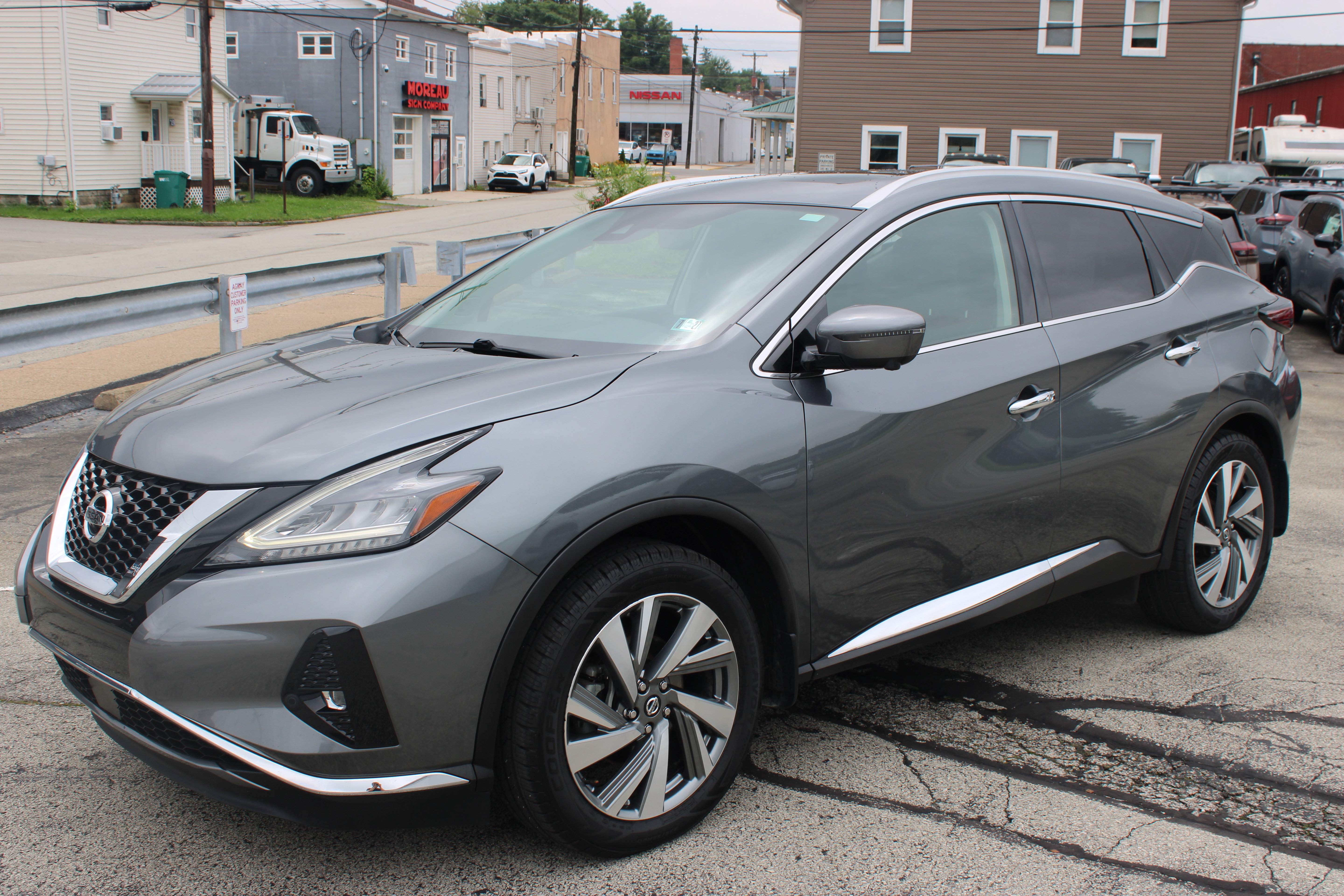 Used 2020 Nissan Murano SL w/ Moonroof Package AWD/4WD image 1