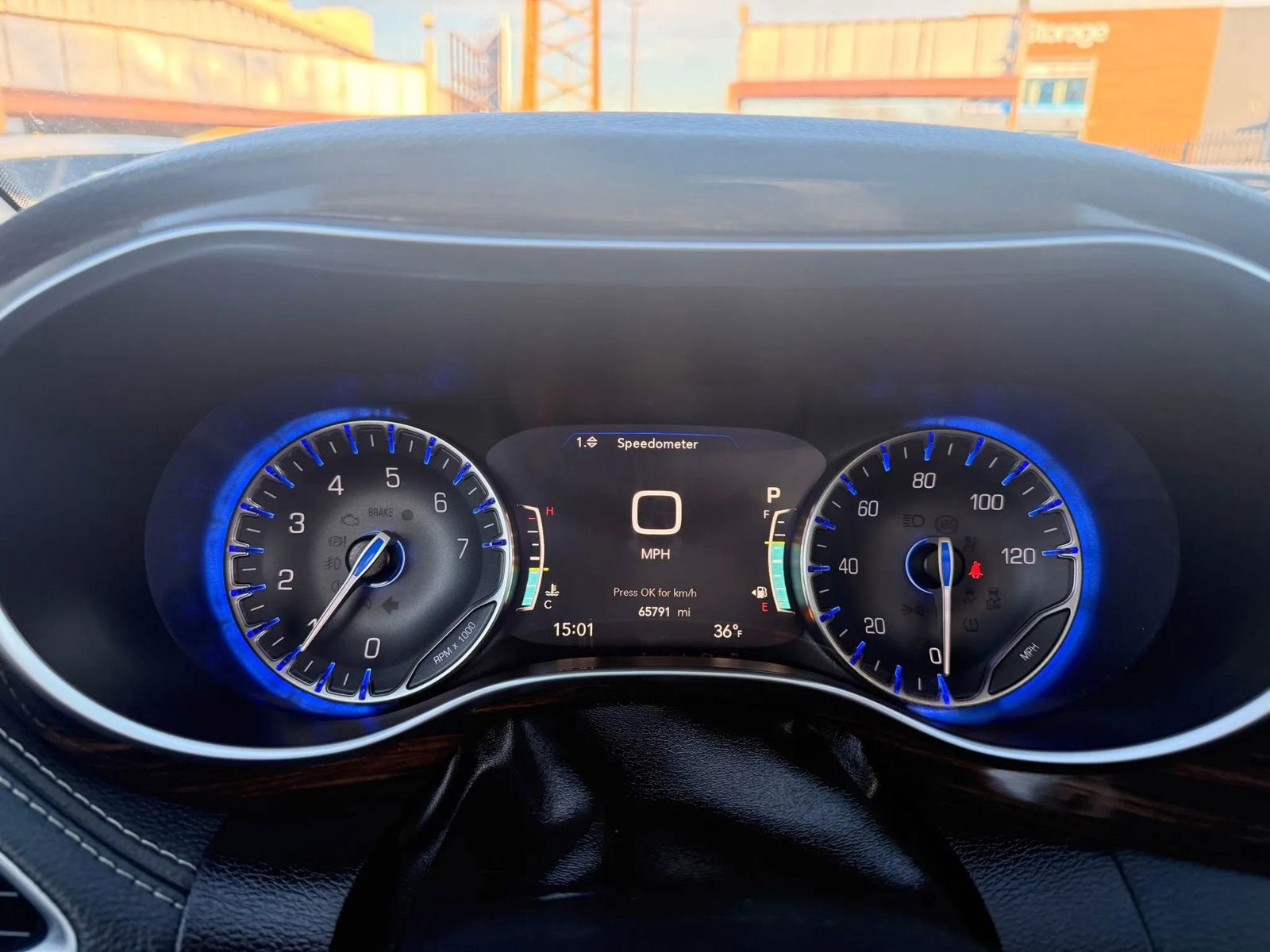 Used 2023 Chrysler Pacifica Limited image 18