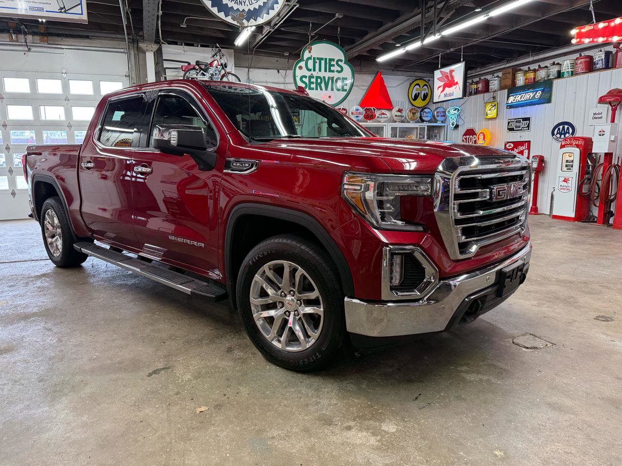 Used 2019 GMC Sierra 1500 SLT w/ SLT Premium Plus Package image 7