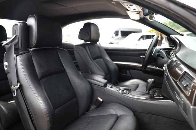 Used 2013 BMW 335i Convertible RWD image 21