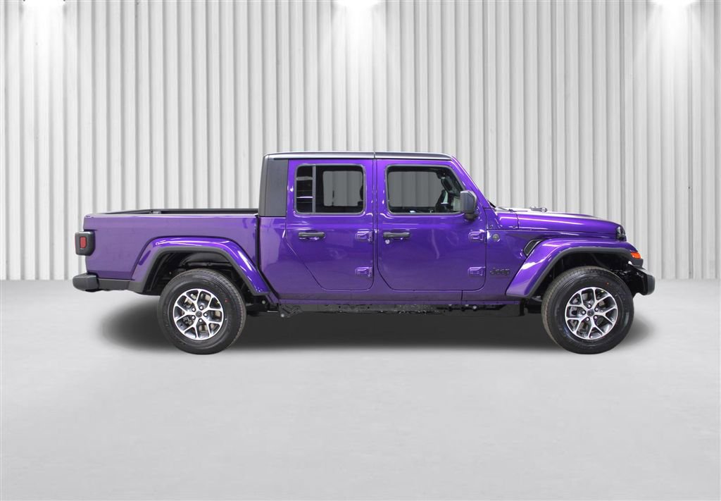 New 2026 Jeep Gladiator Sport image 2