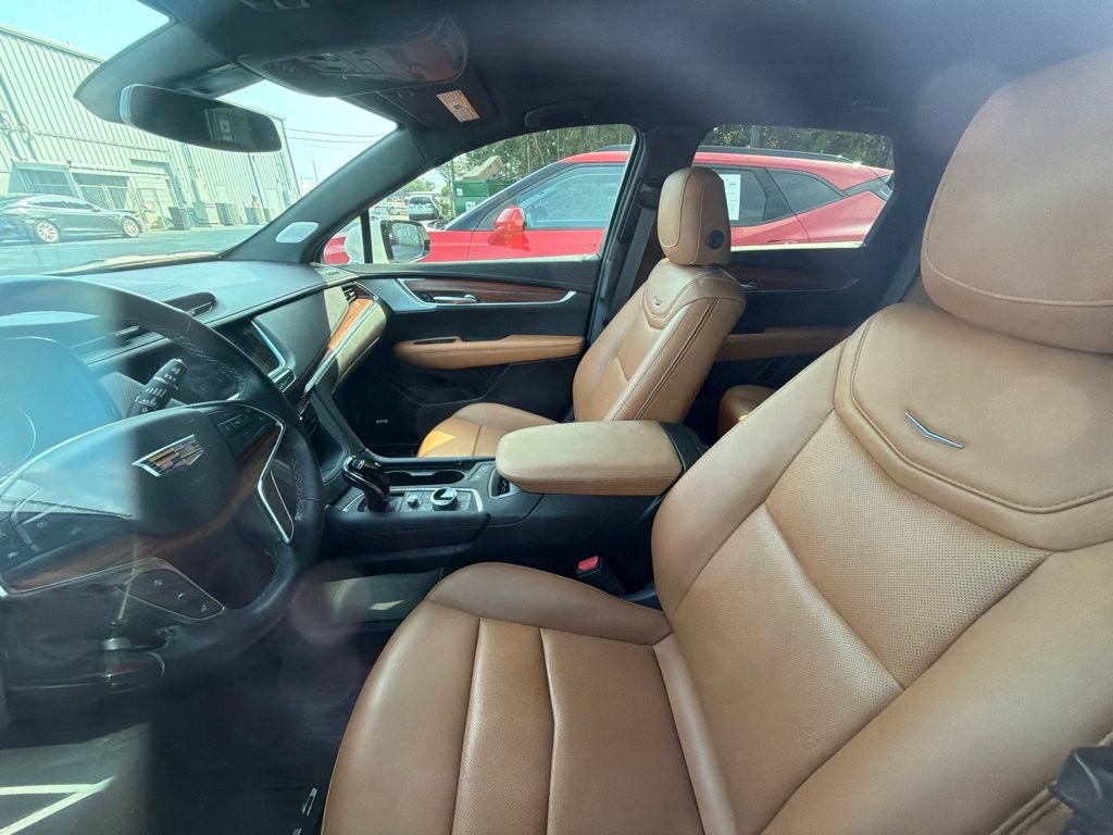 Certified 2023 Cadillac XT5 Premium Luxury AWD/4WD image 7