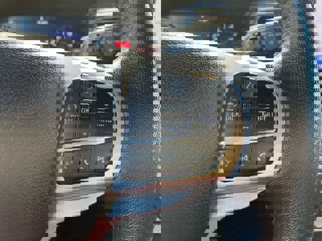 Used 2021 Ford Explorer XLT w/ Equipment Group 202A image 14