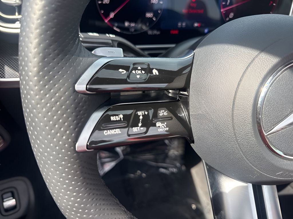 Used 2024 Mercedes-Benz CLE 450 4MATIC Cabriolet image 12