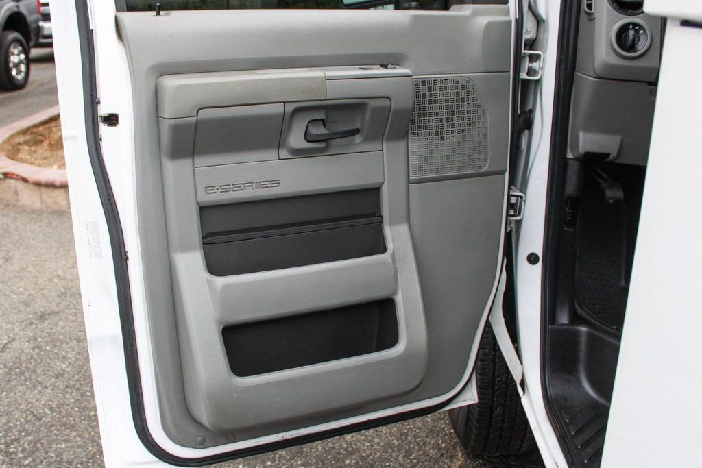 Used 2014 Ford E-350 and Econoline 350 Super Duty w/ Power Windows & Locks Group RWD image 16
