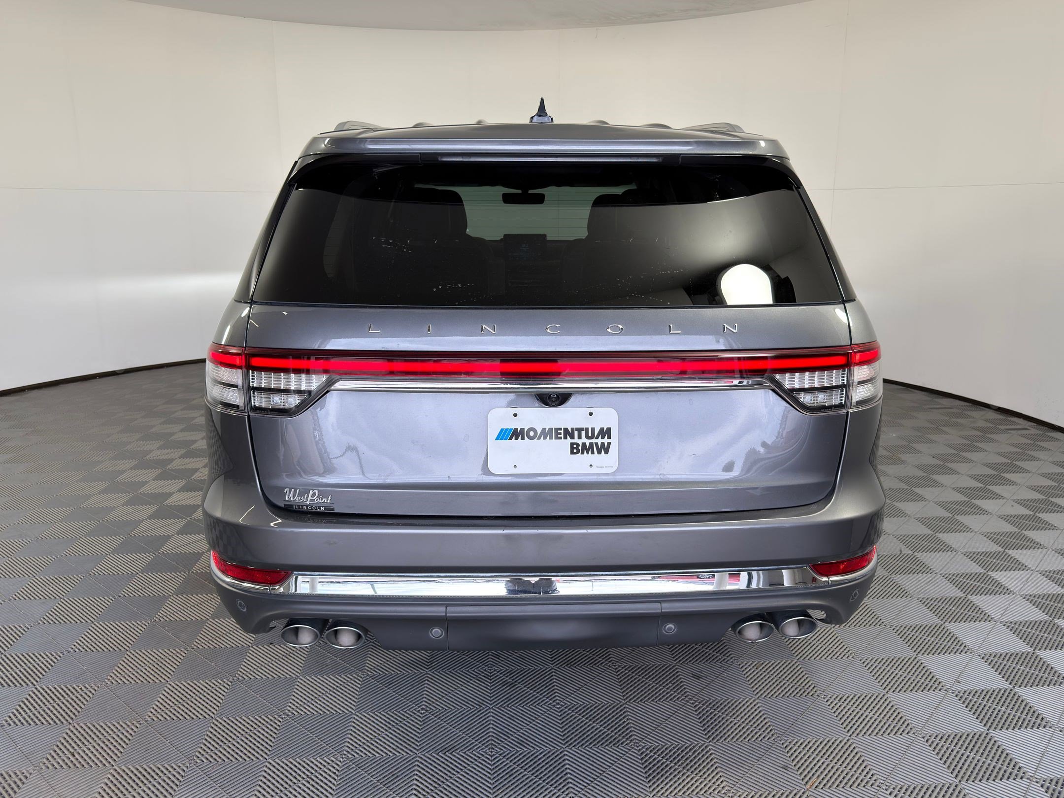 Used 2022 Lincoln Aviator Reserve w/ Equipment Group 201A image 9