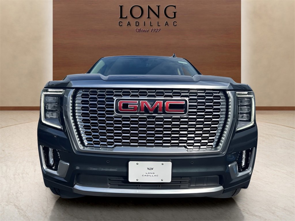 Used 2021 GMC Yukon XL Denali w/ Denali Premium Package image 2