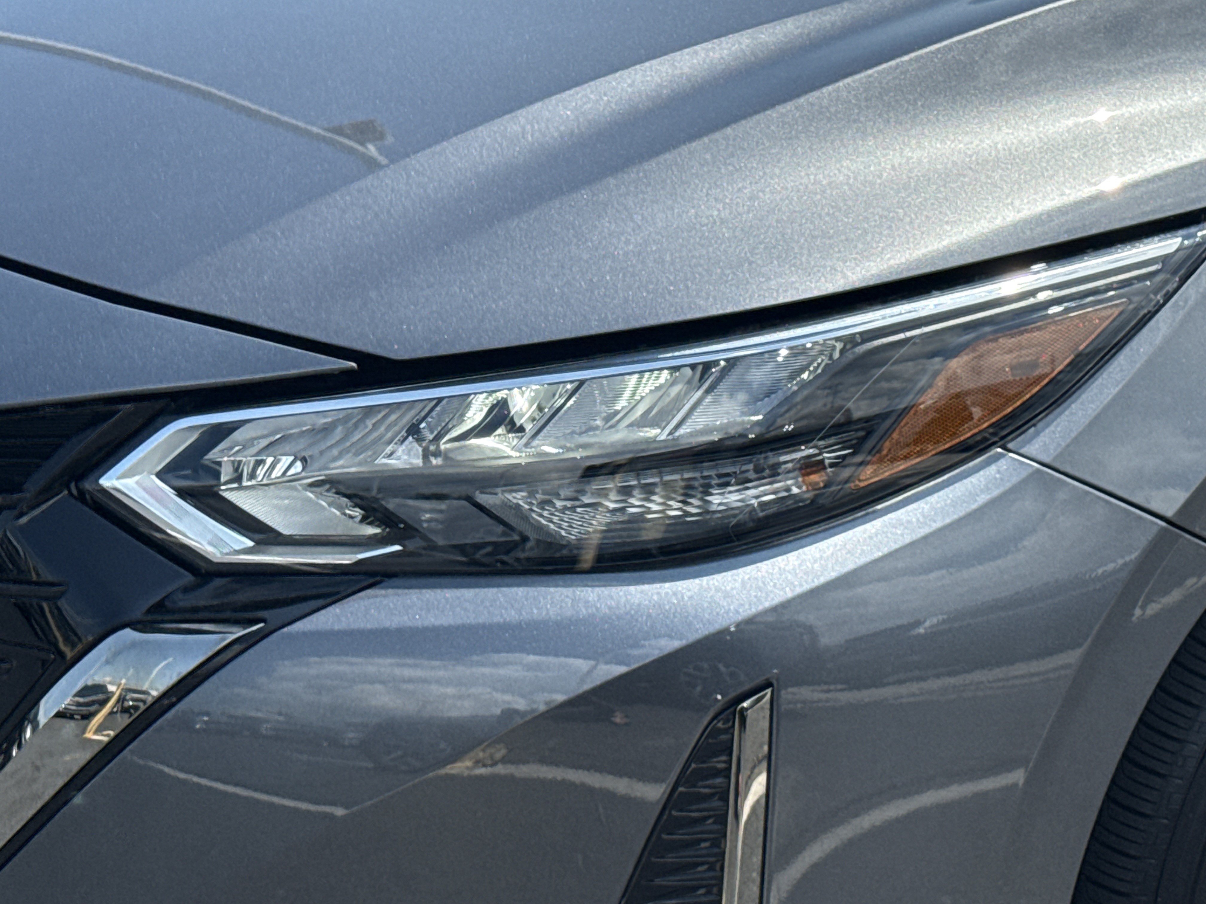 Used 2025 Nissan Sentra SR FWD image 5