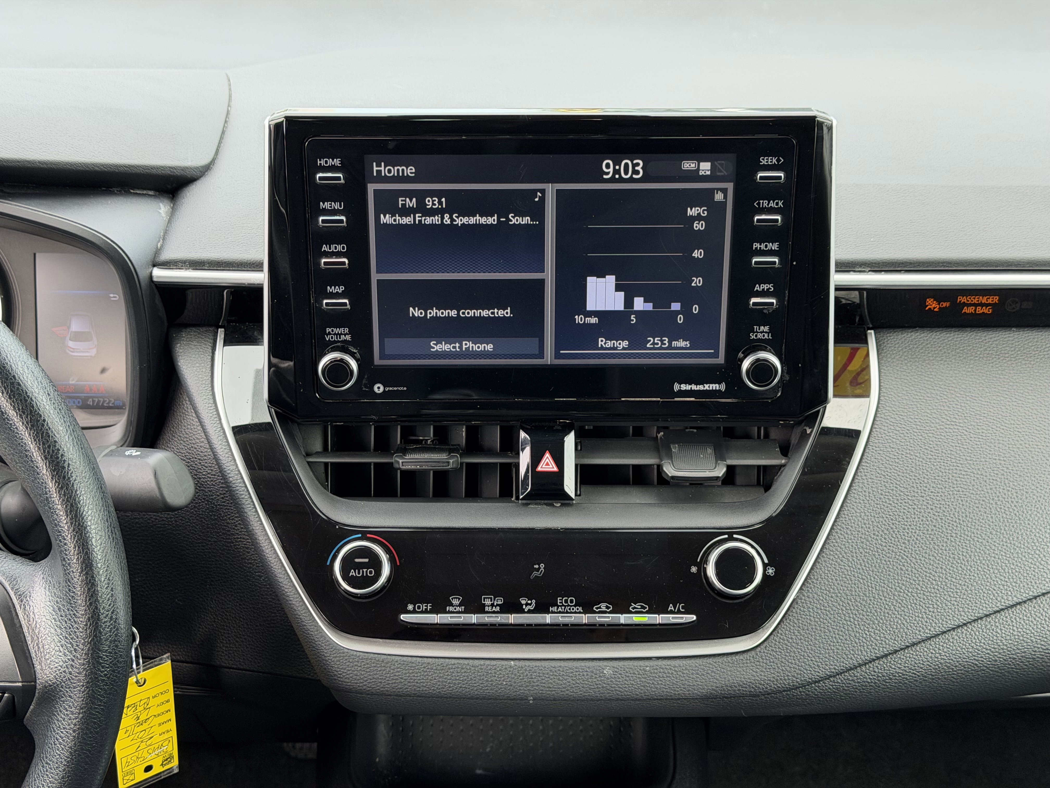 Certified 2021 Toyota Corolla LE image 3