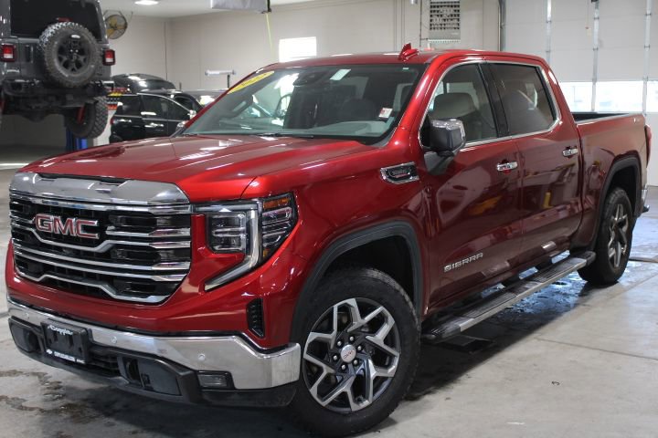 Used 2022 GMC Sierra 1500 SLT w/ SLT Premium Plus Package image 4