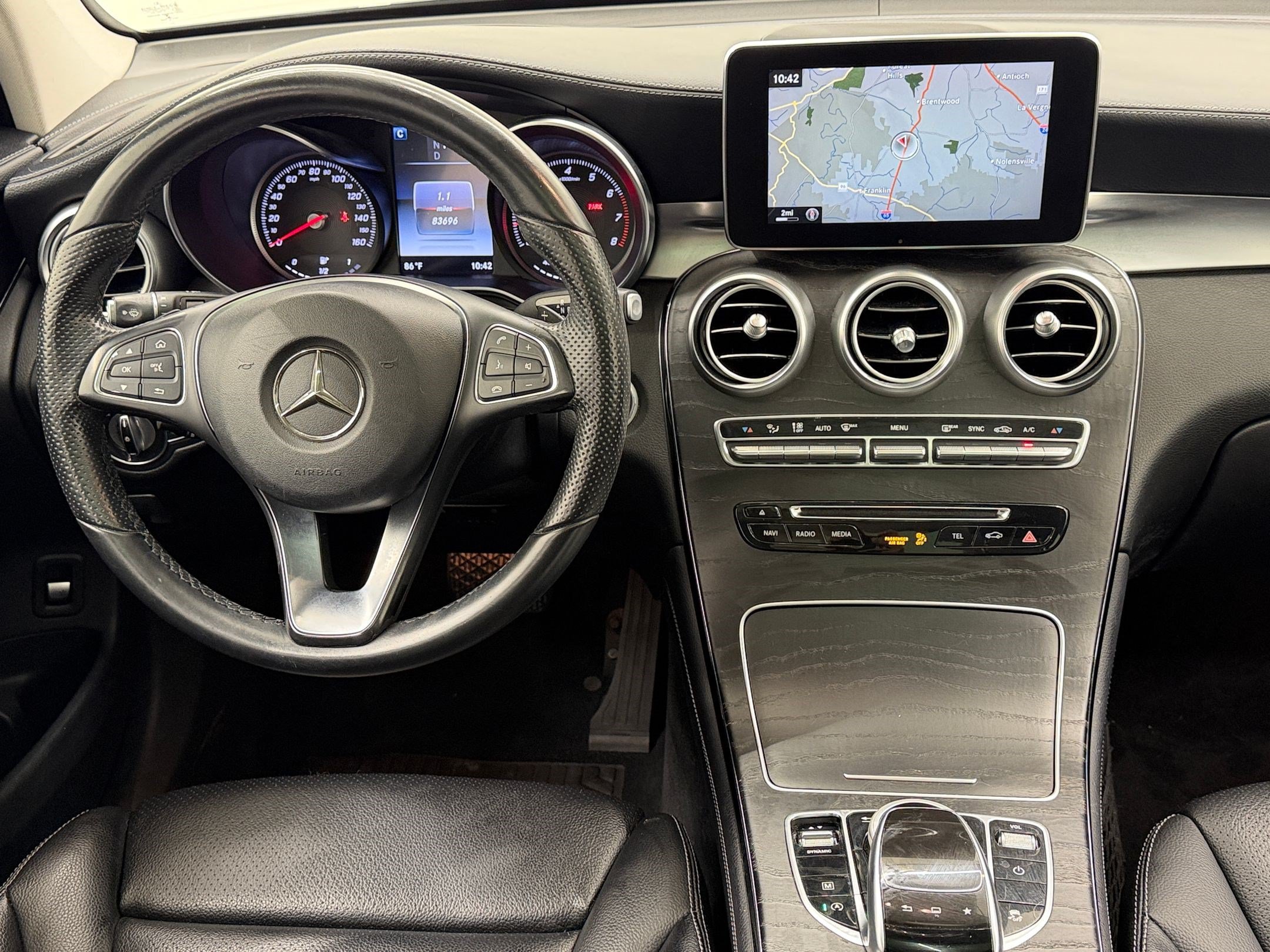 Used 2016 Mercedes-Benz GLC 300 4MATIC image 27
