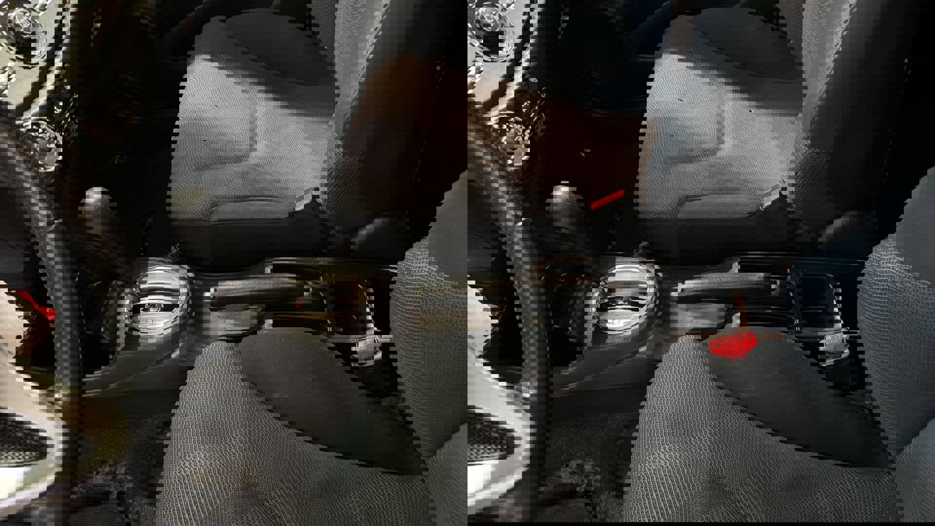 Used 2010 Honda Fit Sport image 30