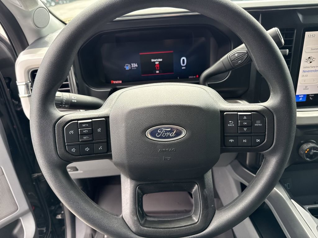 Used 2025 Ford F250 XLT w/ Black Appearance Package image 23