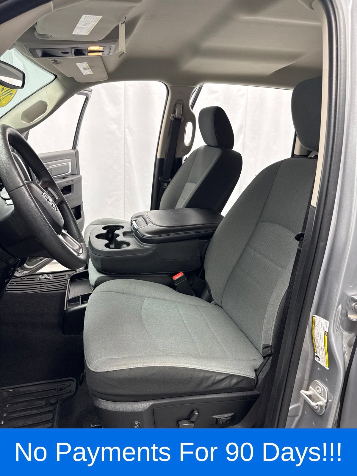 Used 2022 RAM 1500 Classic SLT w/ Protection Group AWD/4WD image 9