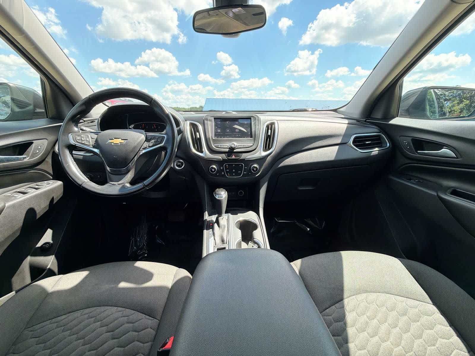 Used 2020 Chevrolet Equinox LT FWD image 12