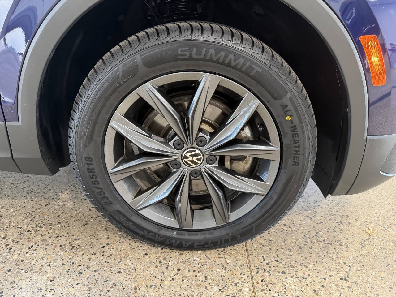 Used 2022 Volkswagen Tiguan SE AWD/4WD image 33