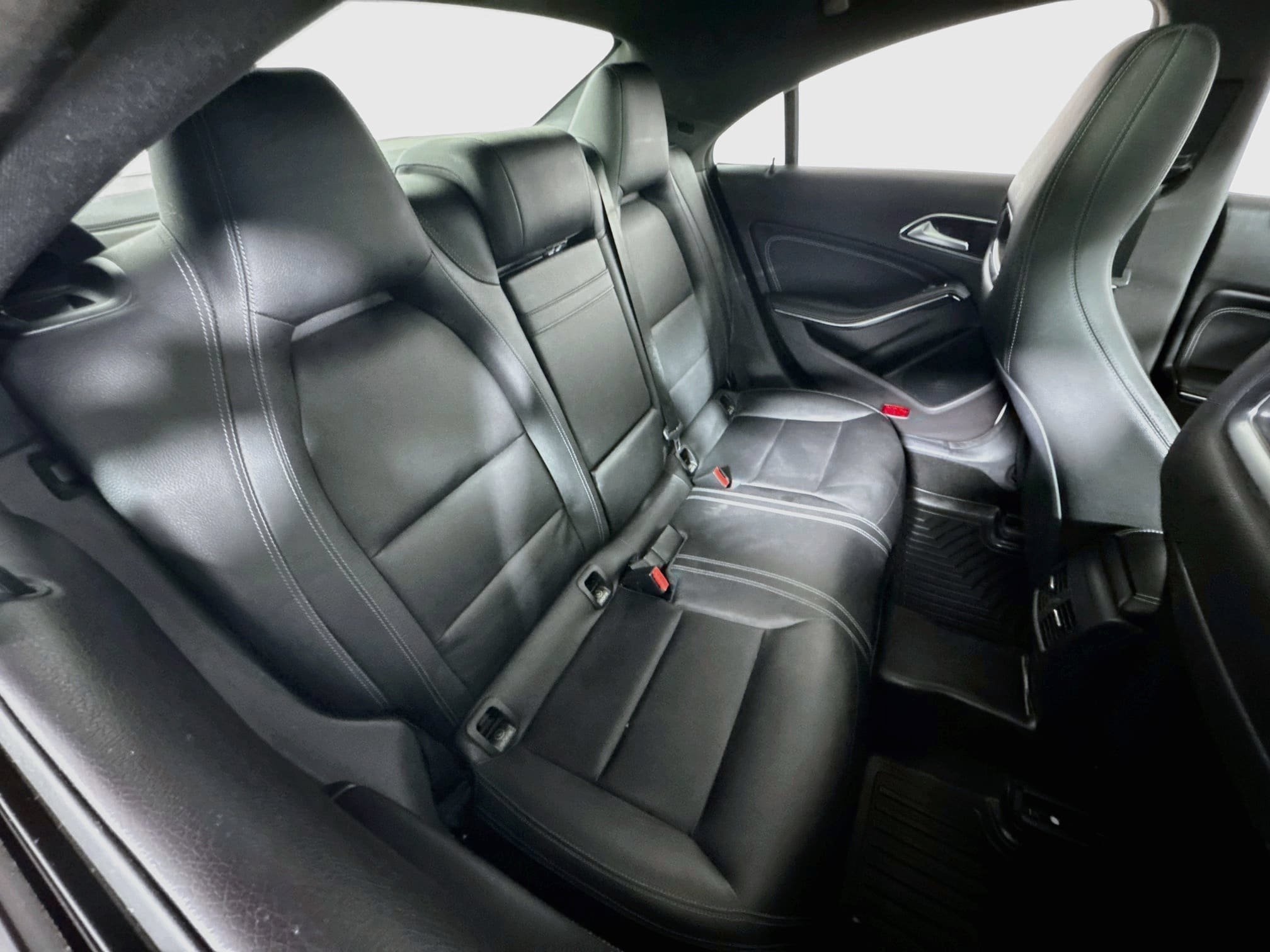 Used 2018 Mercedes-Benz CLA 250 4MATIC image 26