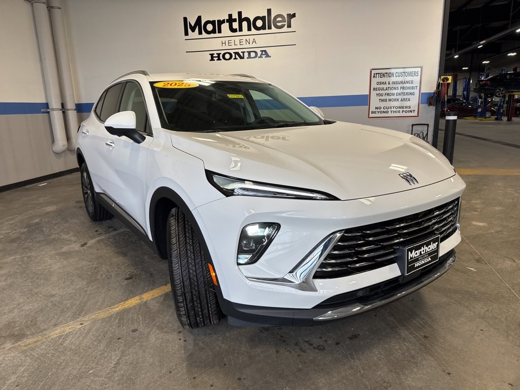 Used 2025 Buick Envision Preferred image 3