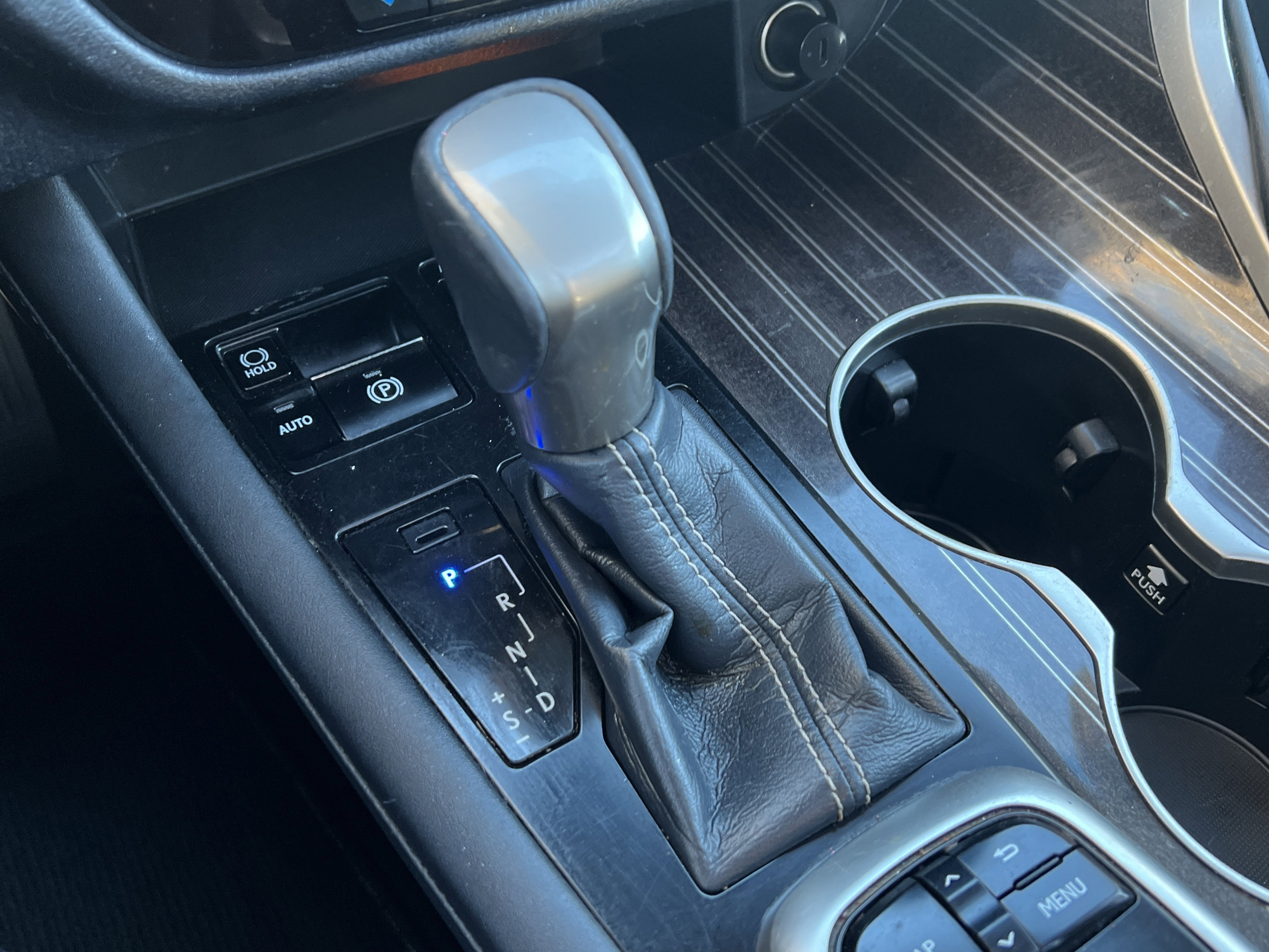 Used 2018 Lexus RX 450hL Luxury image 26