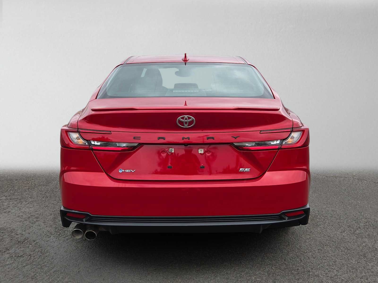 Certified 2025 Toyota Camry SE FWD image 5