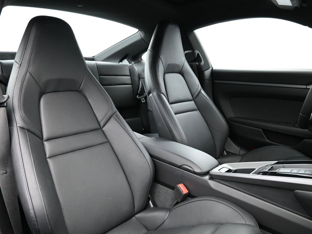 Used 2025 Porsche 911 Carrera image 25