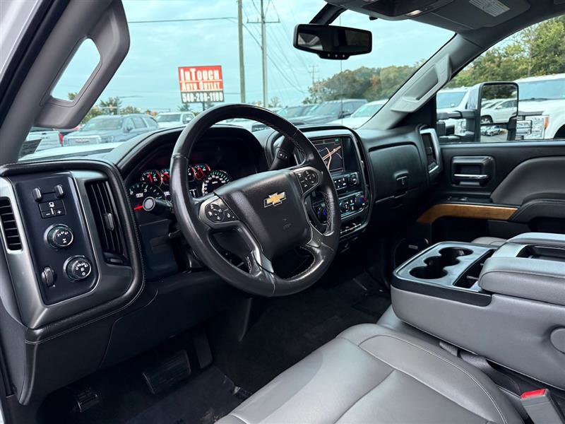 Used 2017 Chevrolet Silverado 3500 LTZ w/ Duramax Plus Package AWD/4WD image 27