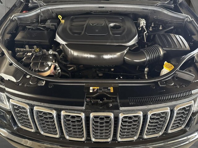 Used 2022 Jeep Grand Cherokee Laredo E image 15