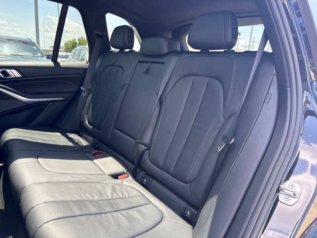 Used 2019 BMW X5 xDrive40i w/ Premium Package 2 AWD/4WD image 23