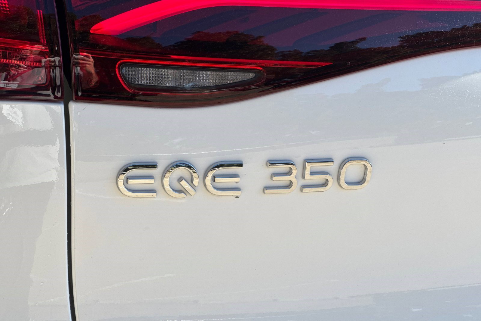 Used 2026 Mercedes-Benz EQE 320 4MATIC SUV image 20