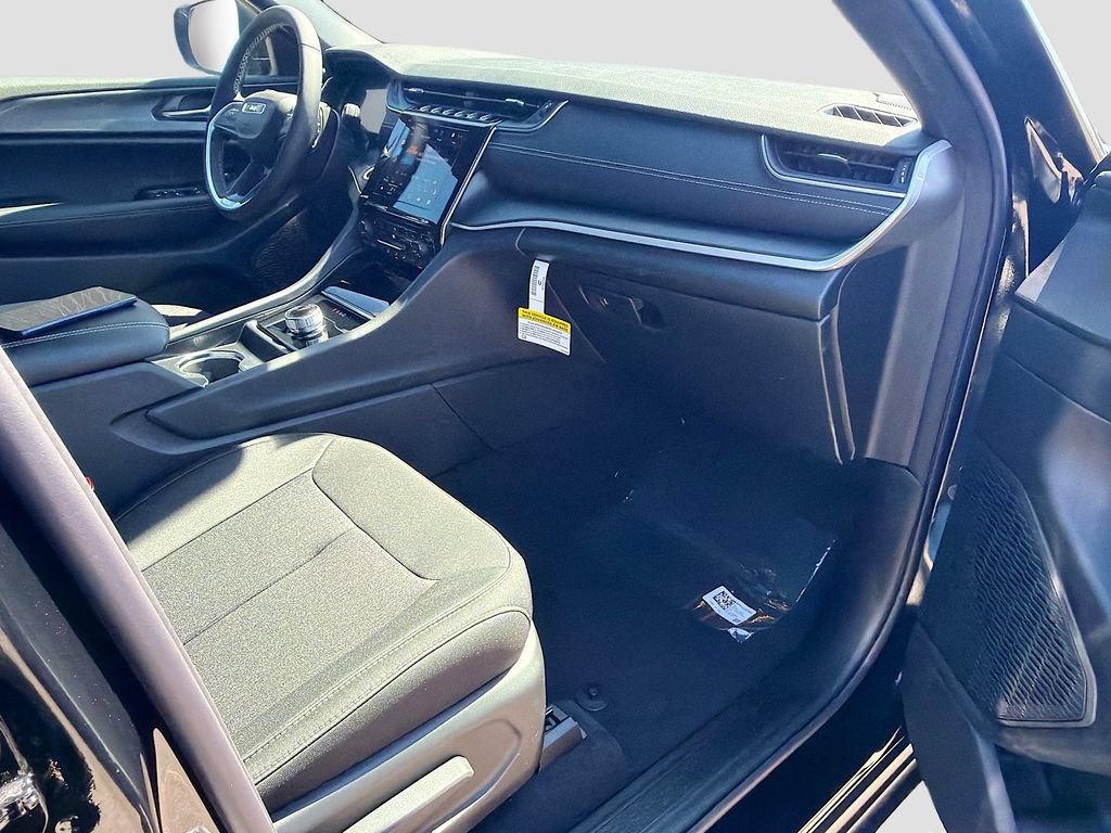 New 2026 Jeep Grand Cherokee Laredo X AWD/4WD image 14
