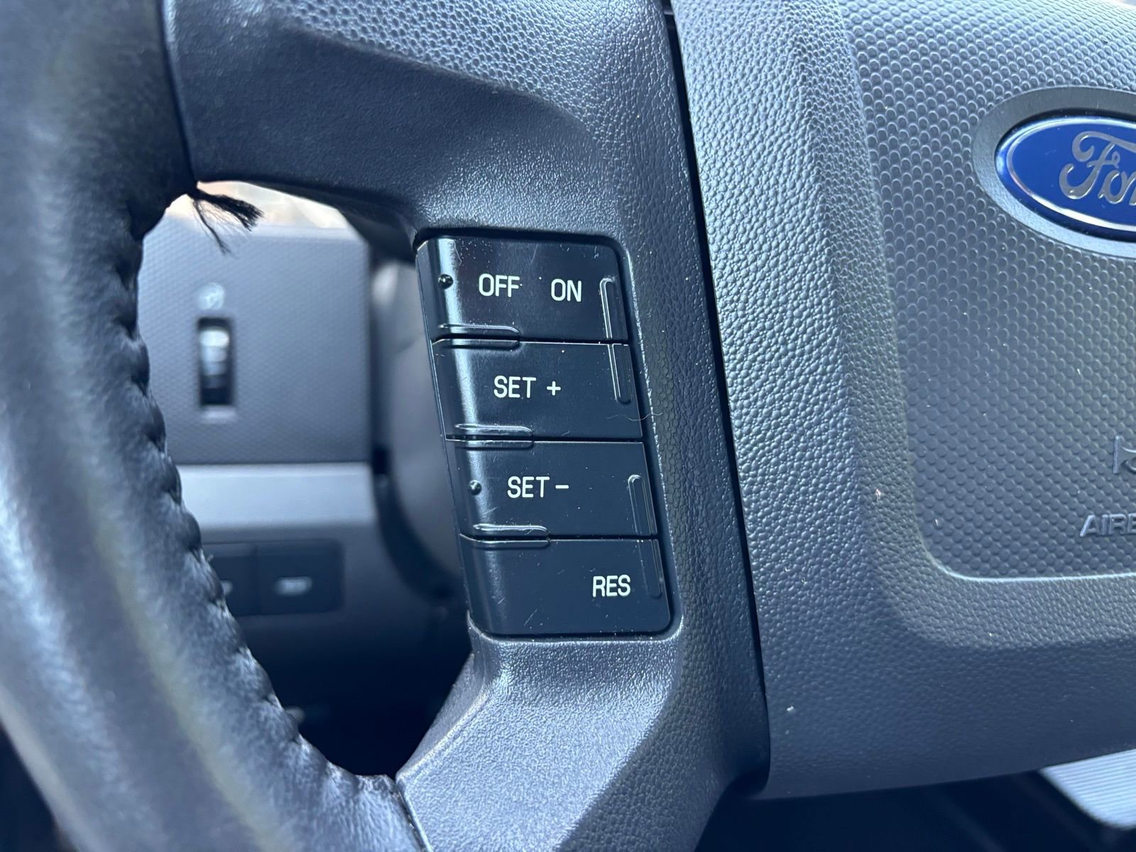 Used 2011 Ford Escape Limited FWD image 25