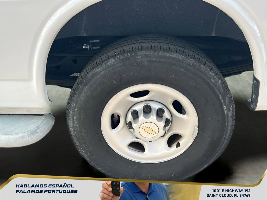 Used 2024 Chevrolet Express 2500 w/ Driver Convenience Package image 33