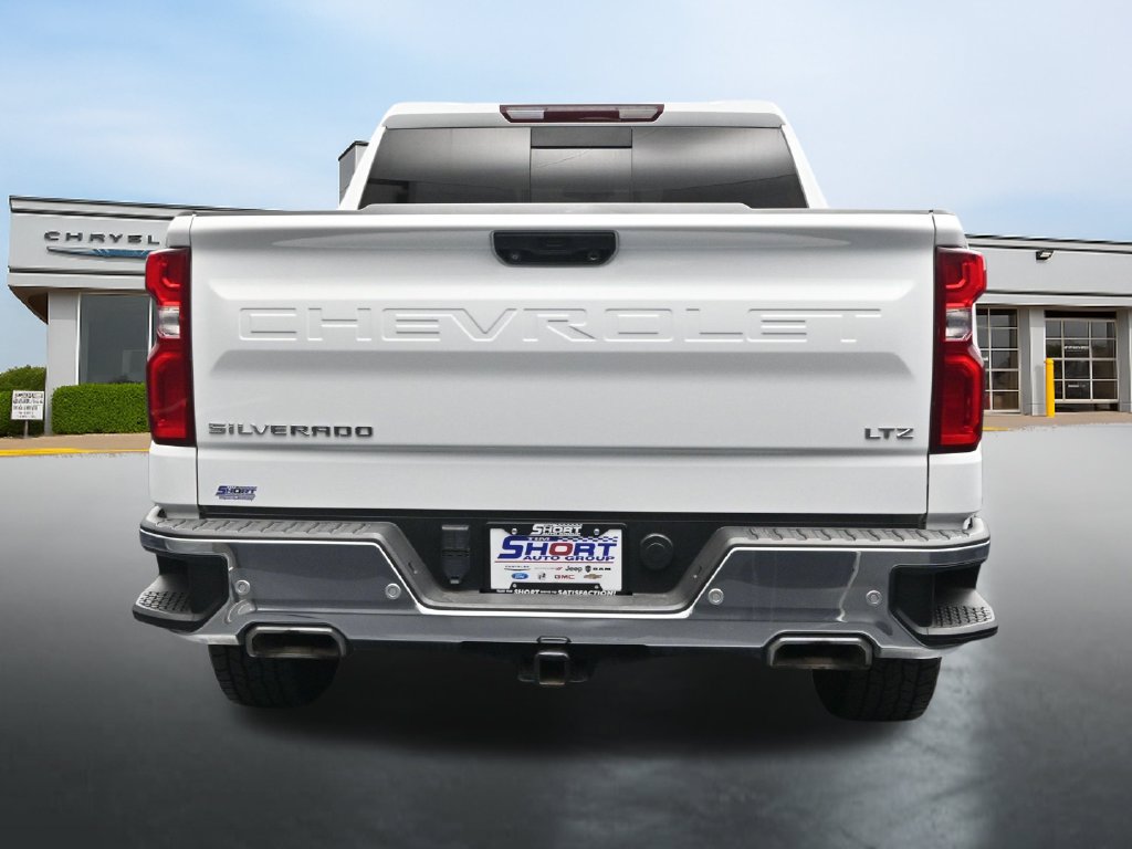 Used 2023 Chevrolet Silverado 1500 LTZ w/ LTZ Convenience Package II AWD/4WD image 4