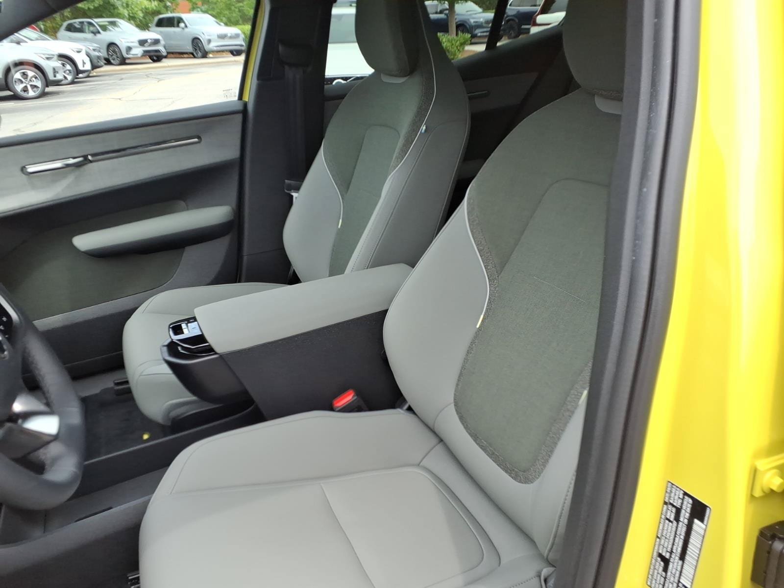 Used 2025 Volvo EX30 Plus w/ Climate Package AWD/4WD image 17