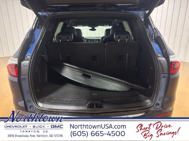 Used 2023 Buick Enclave Premium AWD/4WD image 23