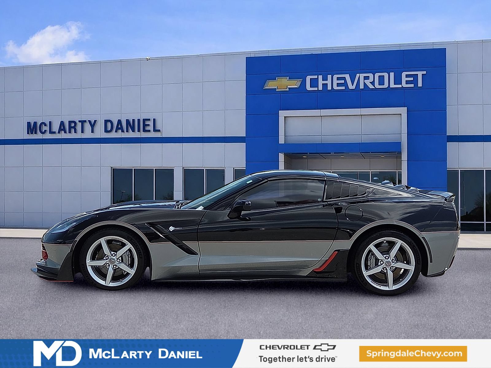 Used 2015 Chevrolet Corvette Stingray Coupe w/ 2LT Preferred Equipment Group RWD image 3
