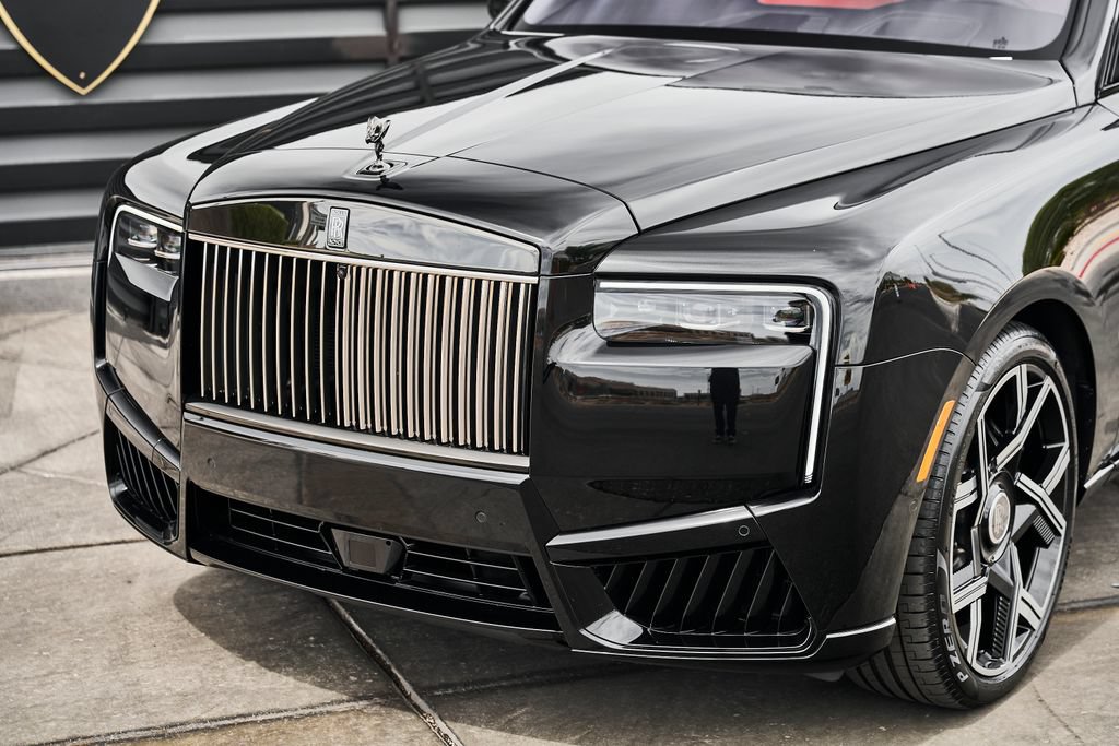 Used 2026 Rolls-Royce Cullinan Black Badge AWD/4WD image 7