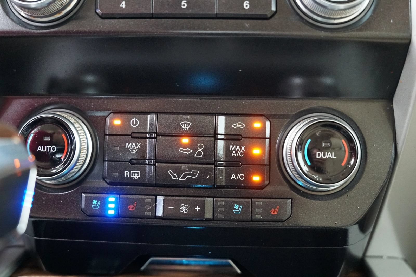 Used 2019 Ford F150 Lariat w/ Equipment Group 502A Luxury RWD image 45