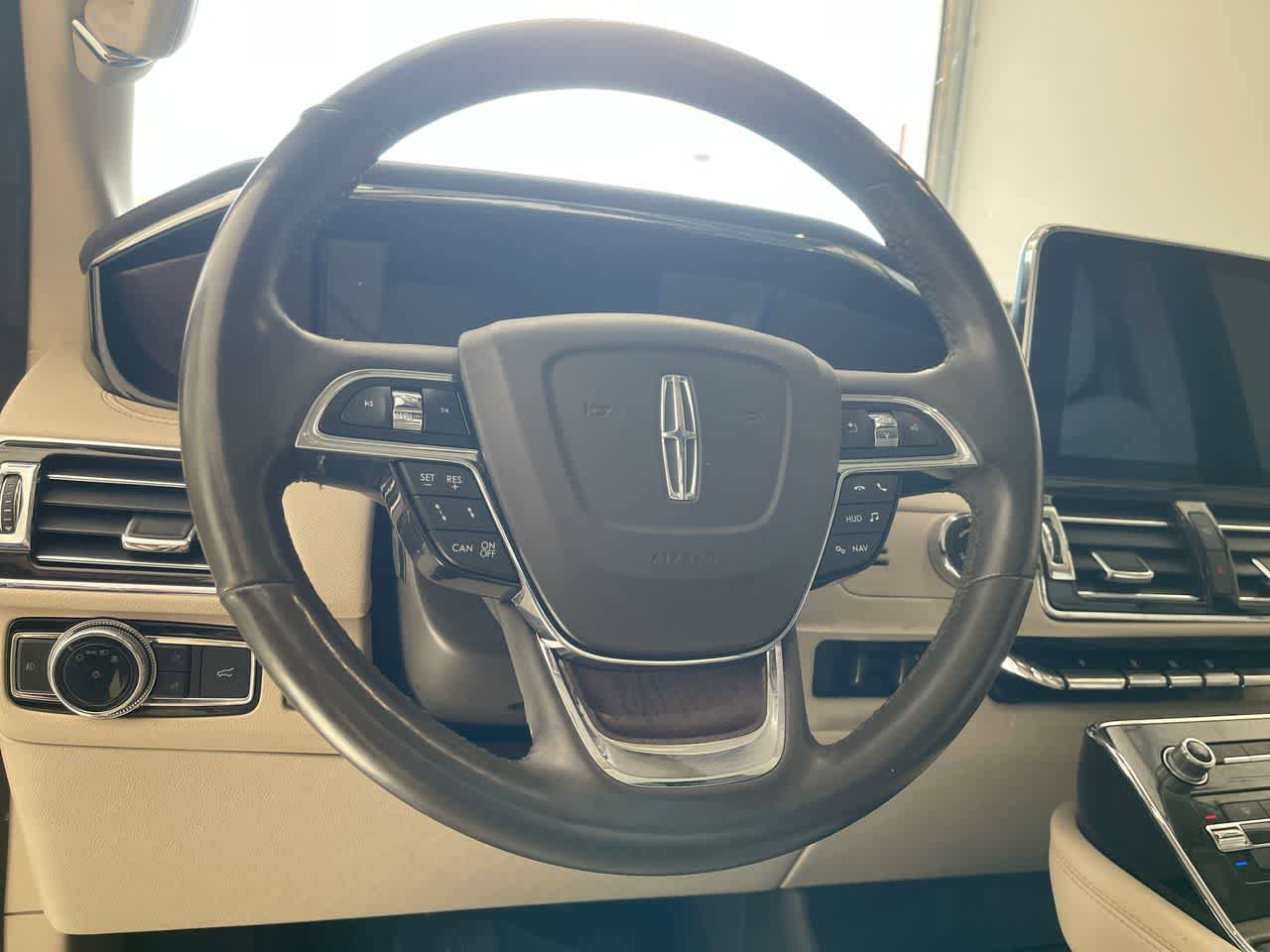 Used 2019 Lincoln Navigator L Reserve AWD/4WD image 14